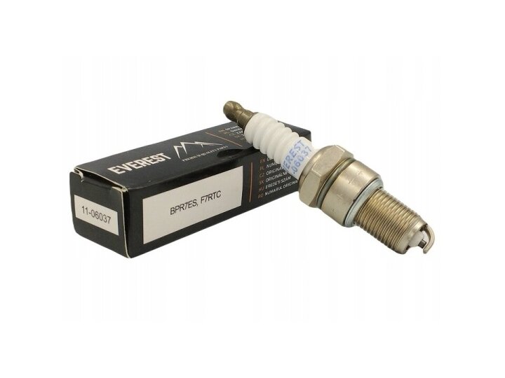 Žvakė EVEREST 11-06037 tinkanti Loncin, Honda varikliams 005479 Žvakė EVEREST 11-06037 tinkanti Loncin, Honda varikliams 005479